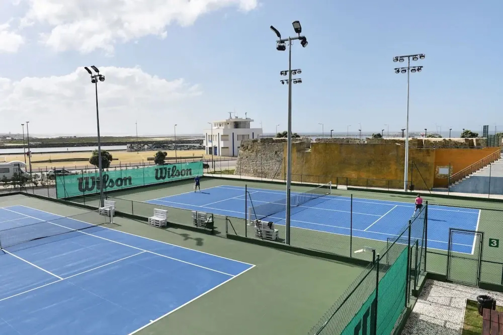 39 Sea Views Beach Apartment