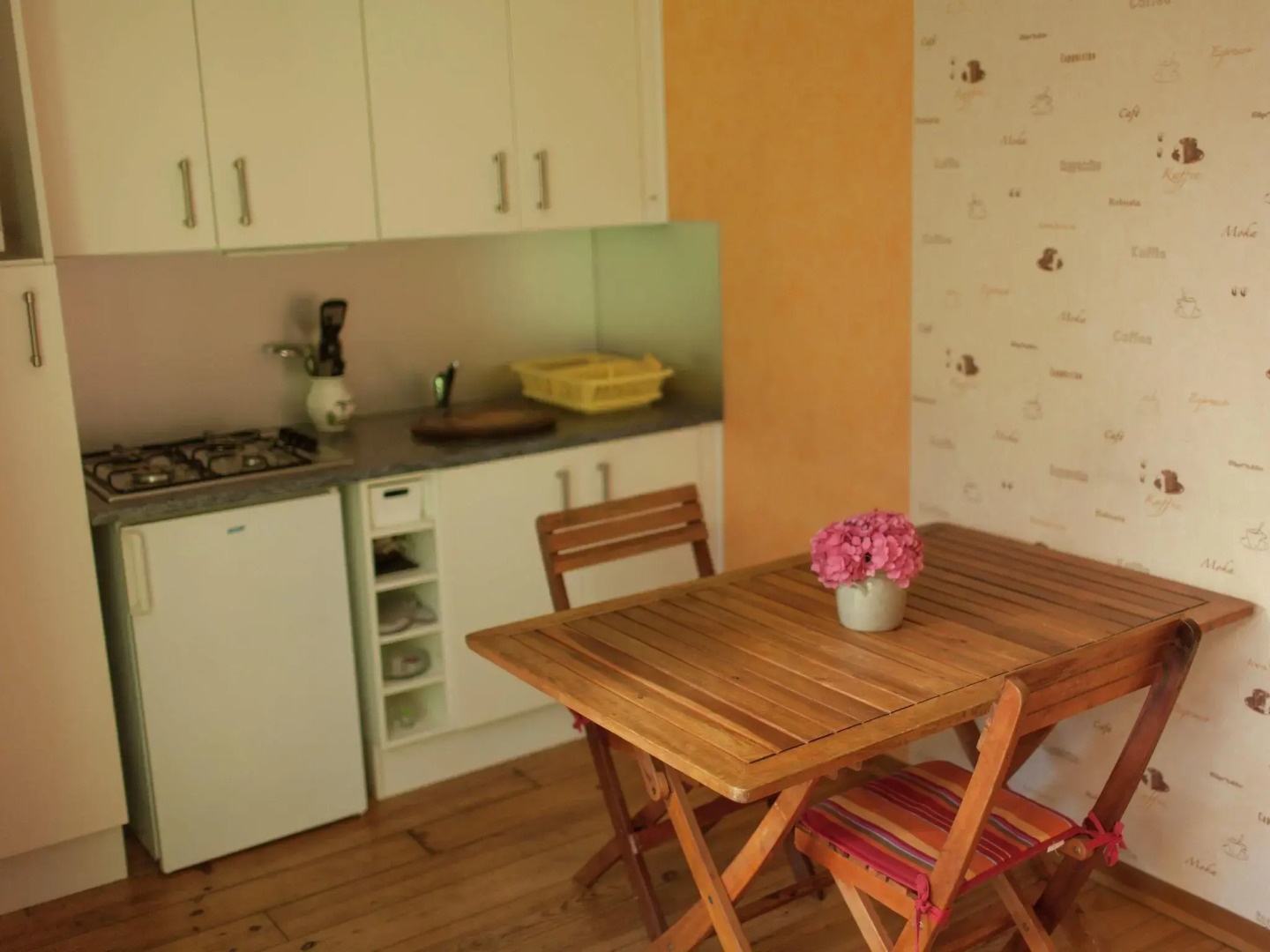 Lovely Holiday Home in Le Ponchel with Garden & Pond