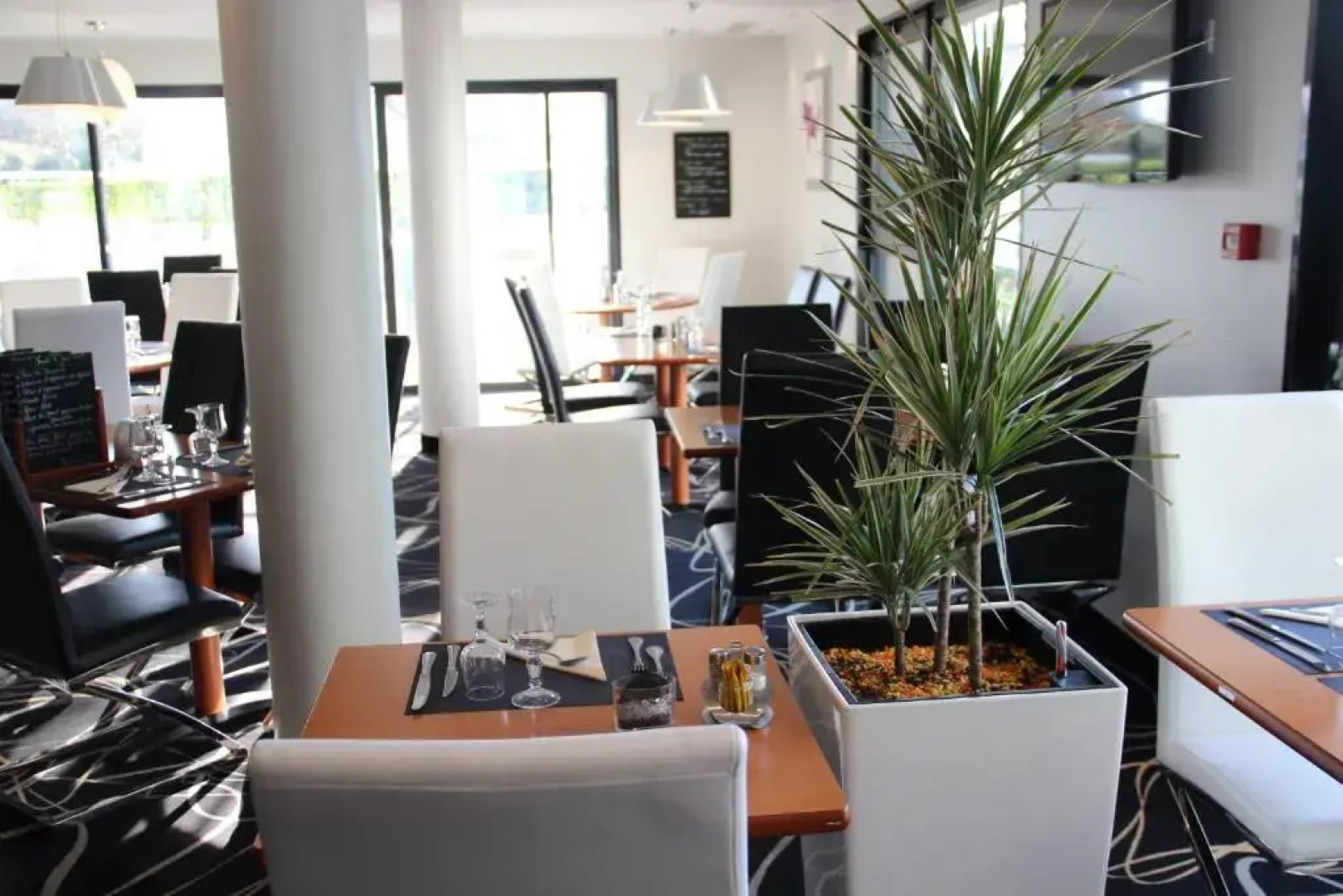 Hôtel Kyriad Saint Quentin en Yvelines - Montigny