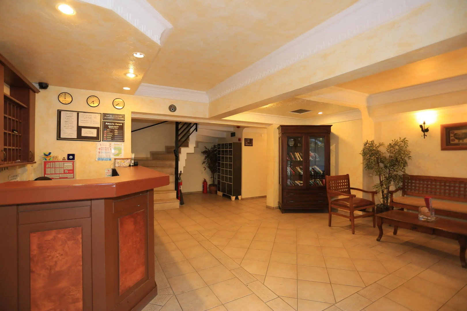 Amaris Apartments