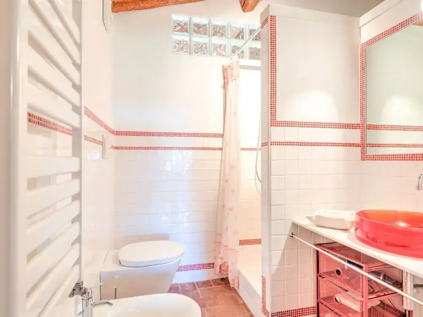 Hilltop Holiday Home in San Miniato with Hot Tub