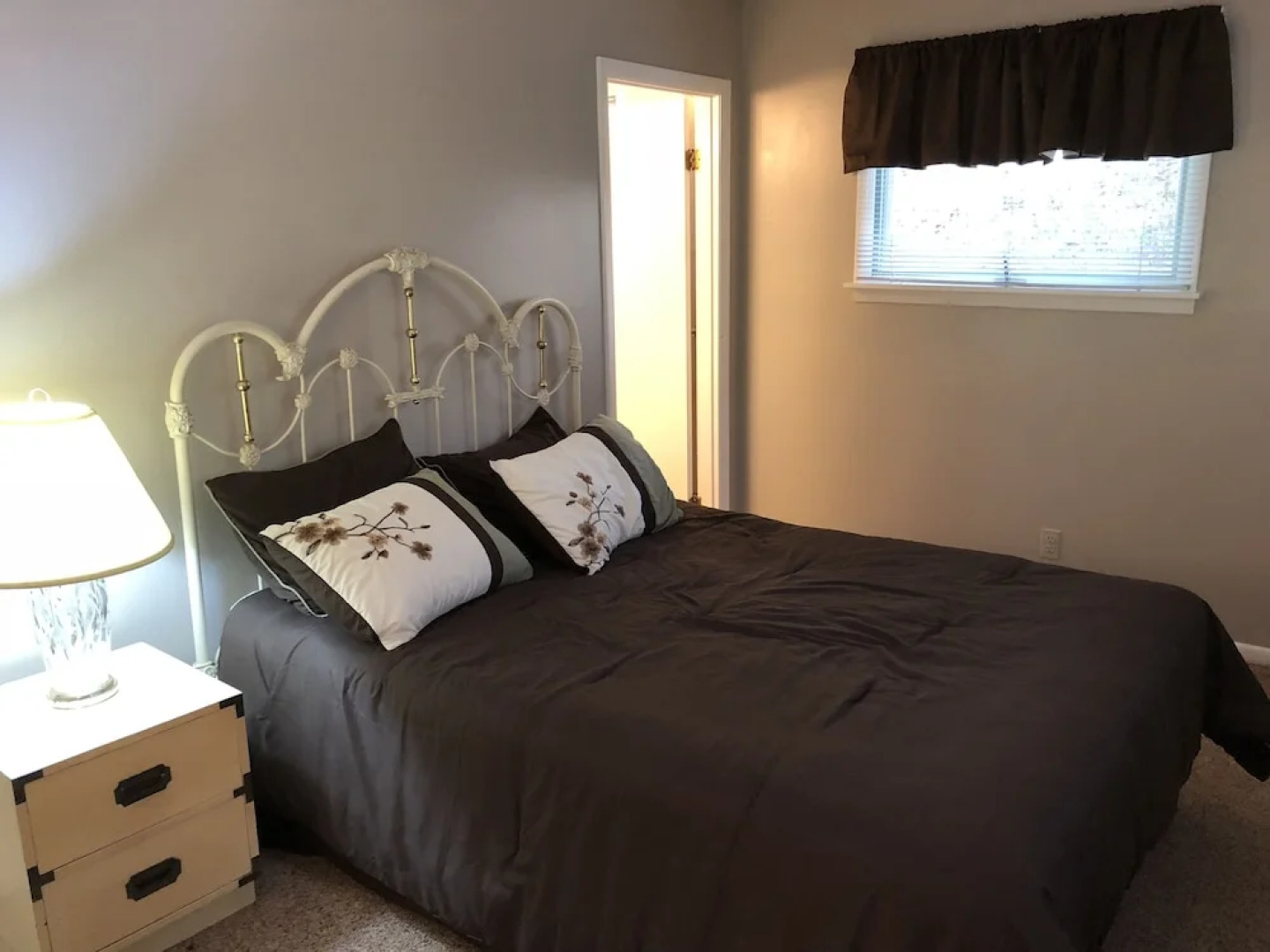 Silver Spring Chalet - GetAway