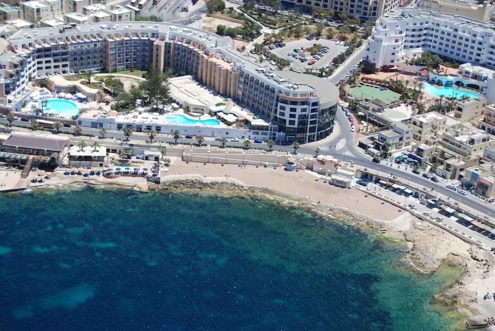 Getawaysmalta - Blue Harbour 2 Seafront 3-bedroom Apt With Large Back Terrace