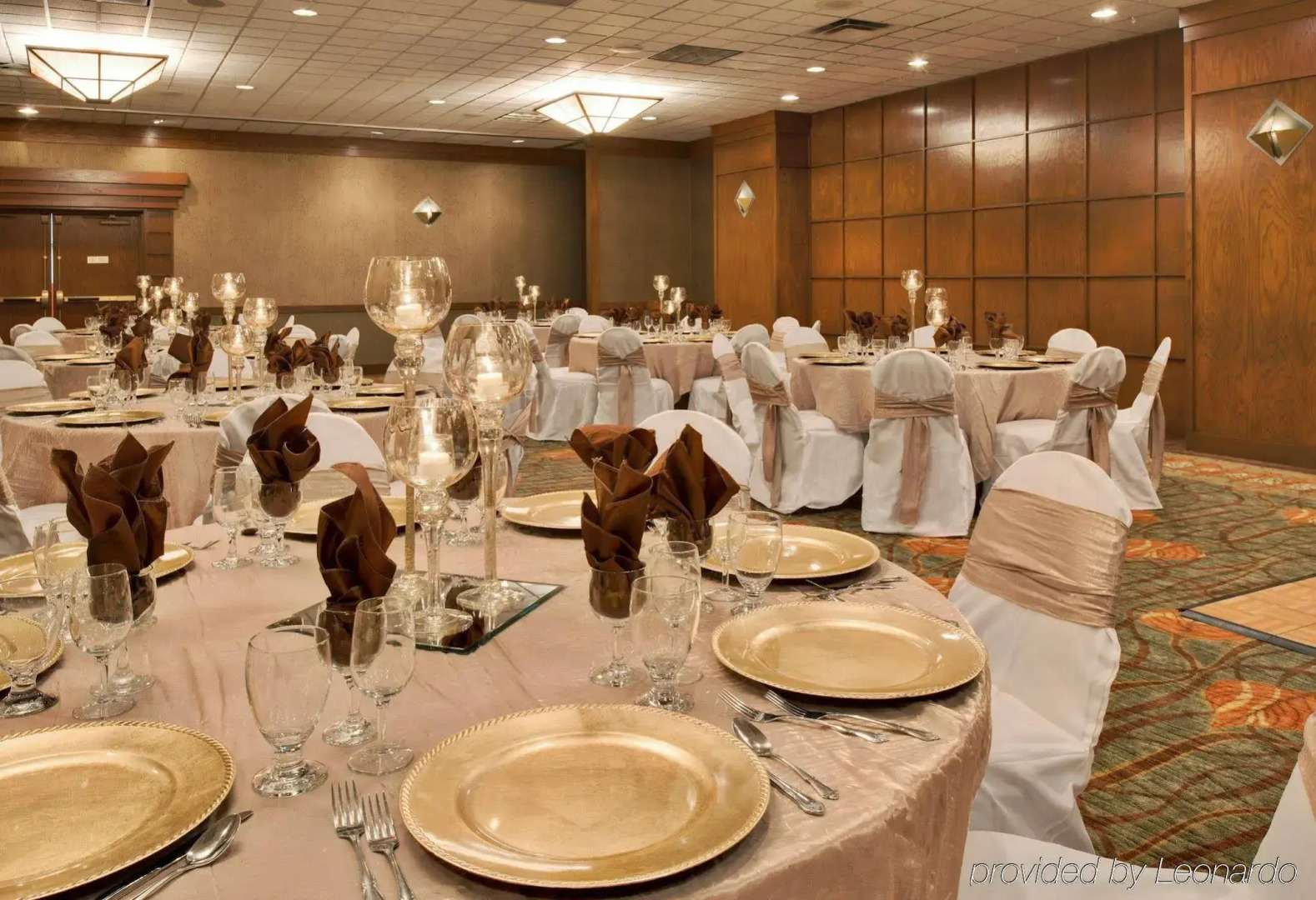 Holiday Inn Hotel & Suites Des Moines - Northwest by IHG