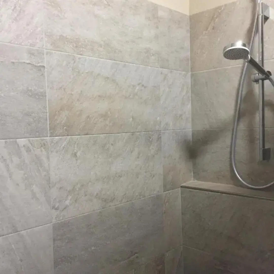 Mazzini 33 (Adults Only)