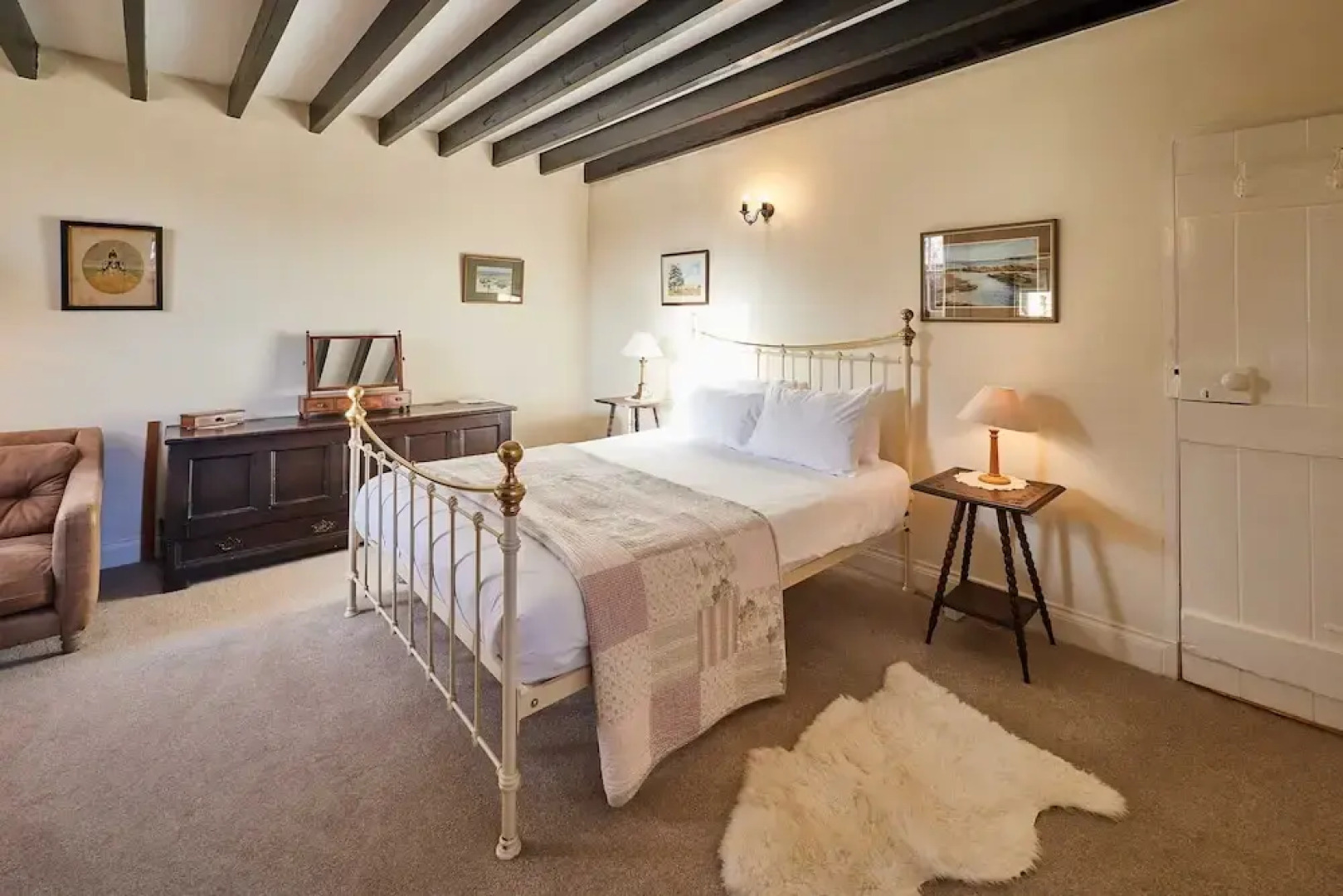 Host Stay Newton Cottage