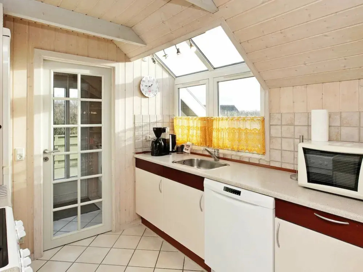 Restful Holiday Home in Ringkøbing With Whirlpool