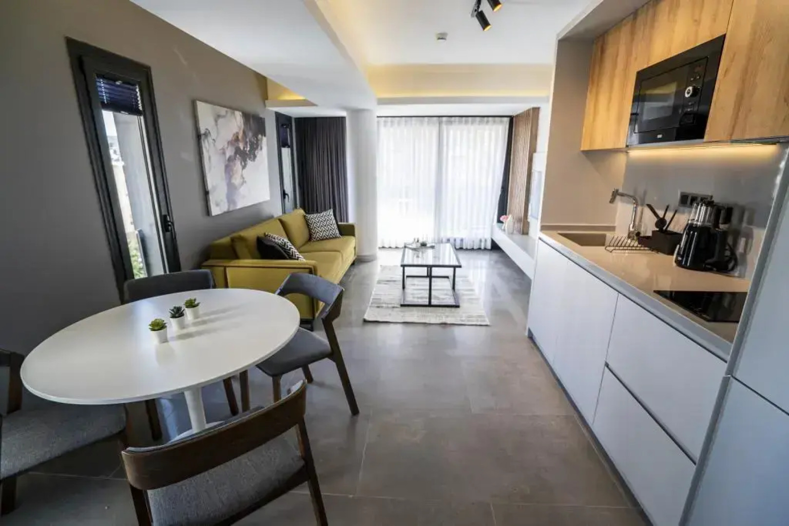 Ayayorgi̇ Homes & Hotels