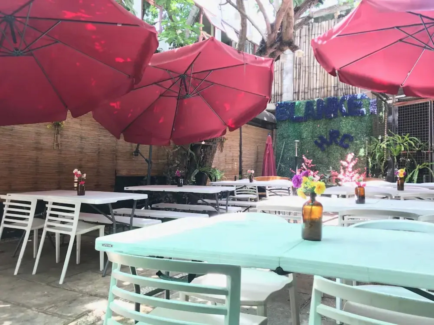 The Blanket Hotel Restaurant & Coffee