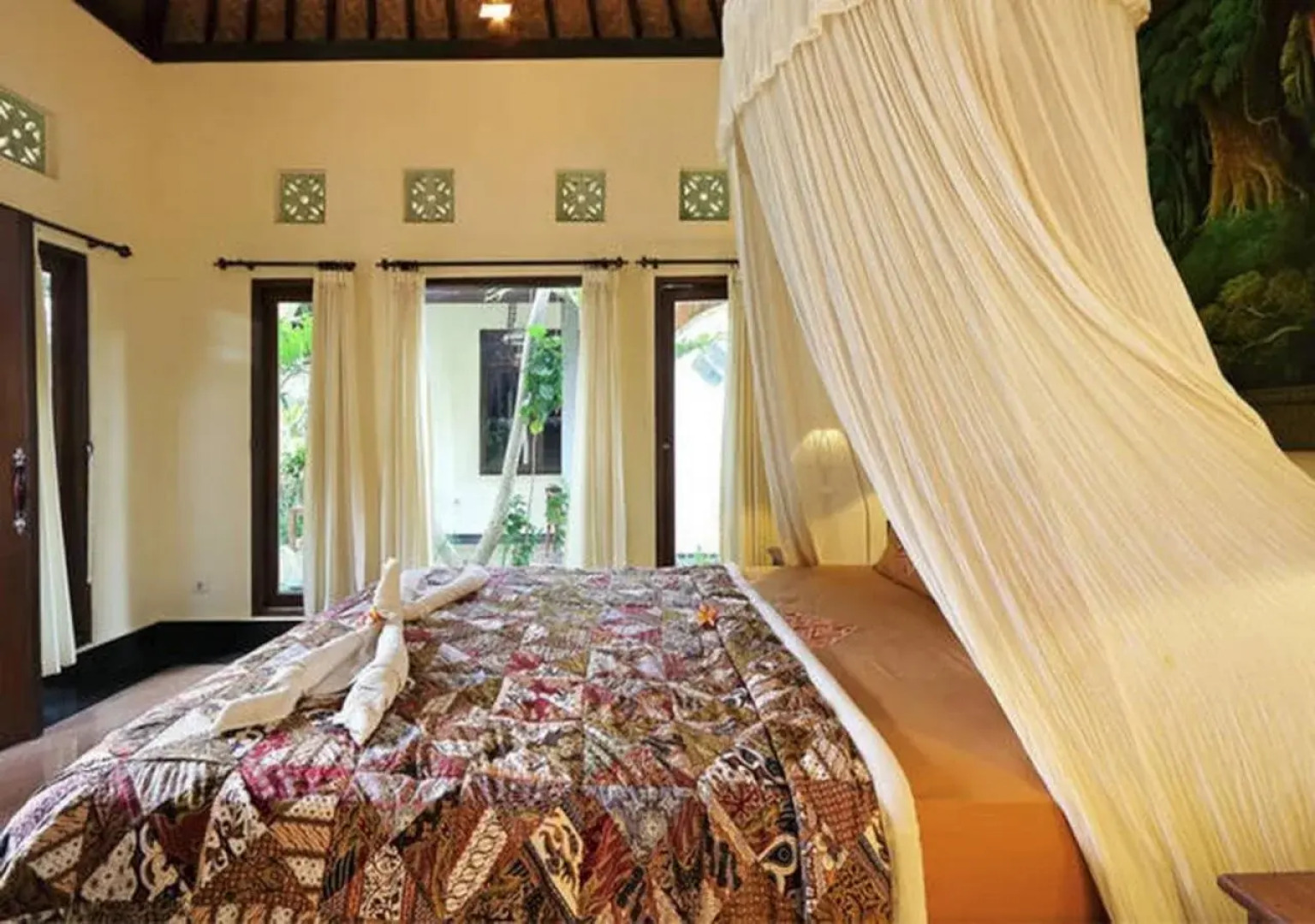 Loka Sari Guest House and Spa