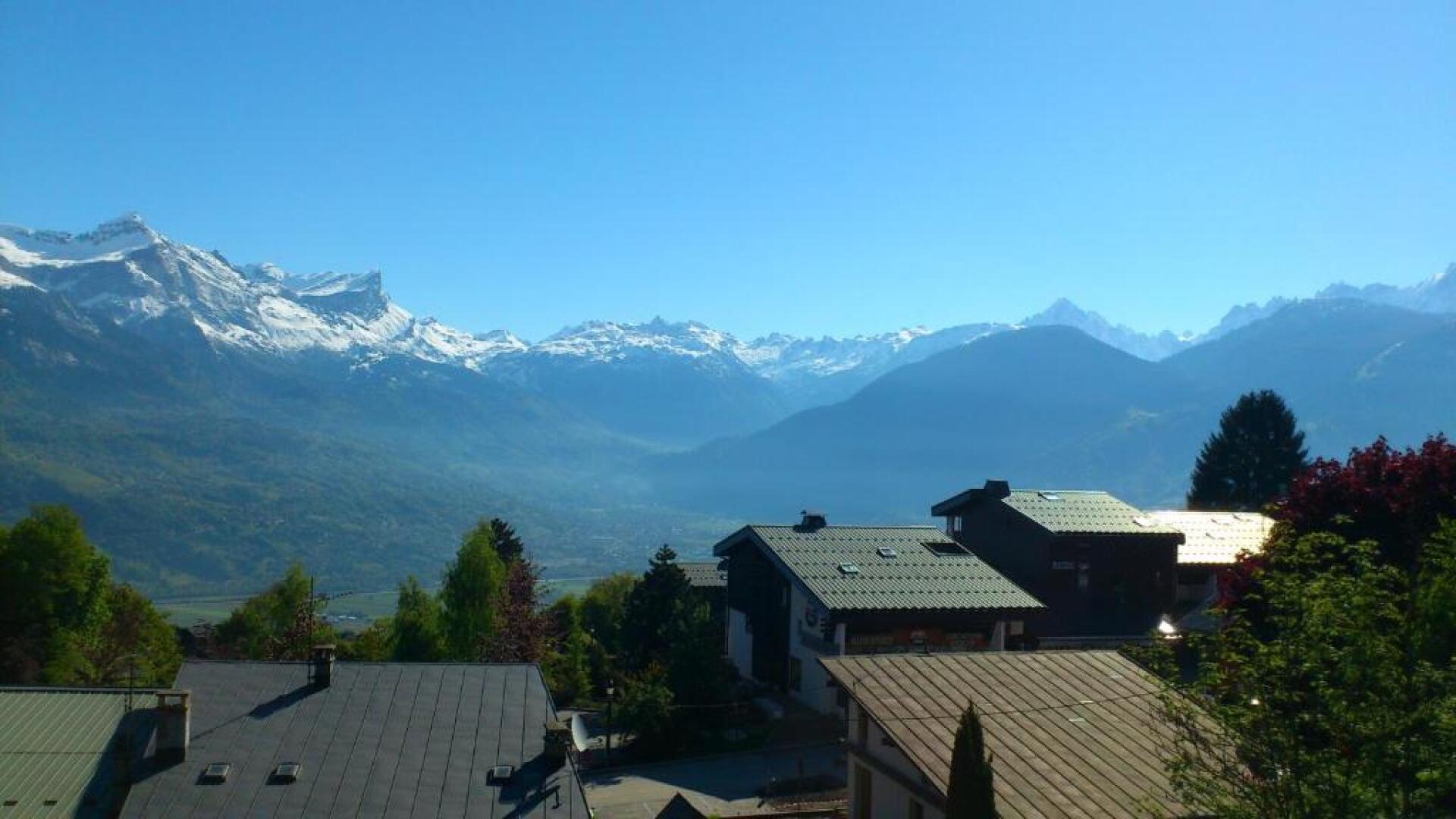 Vue Mont Blanc et toute la chaîne