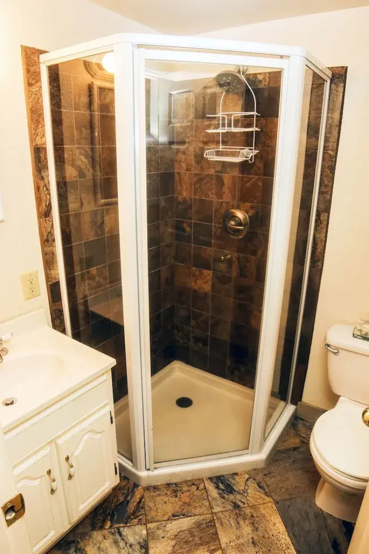 Fawn Valley Inn: 107