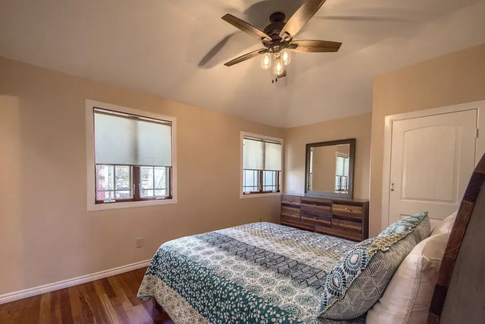 Ponderosa Country Haus Prd 2495 2 Bedroom Home by RedAwning