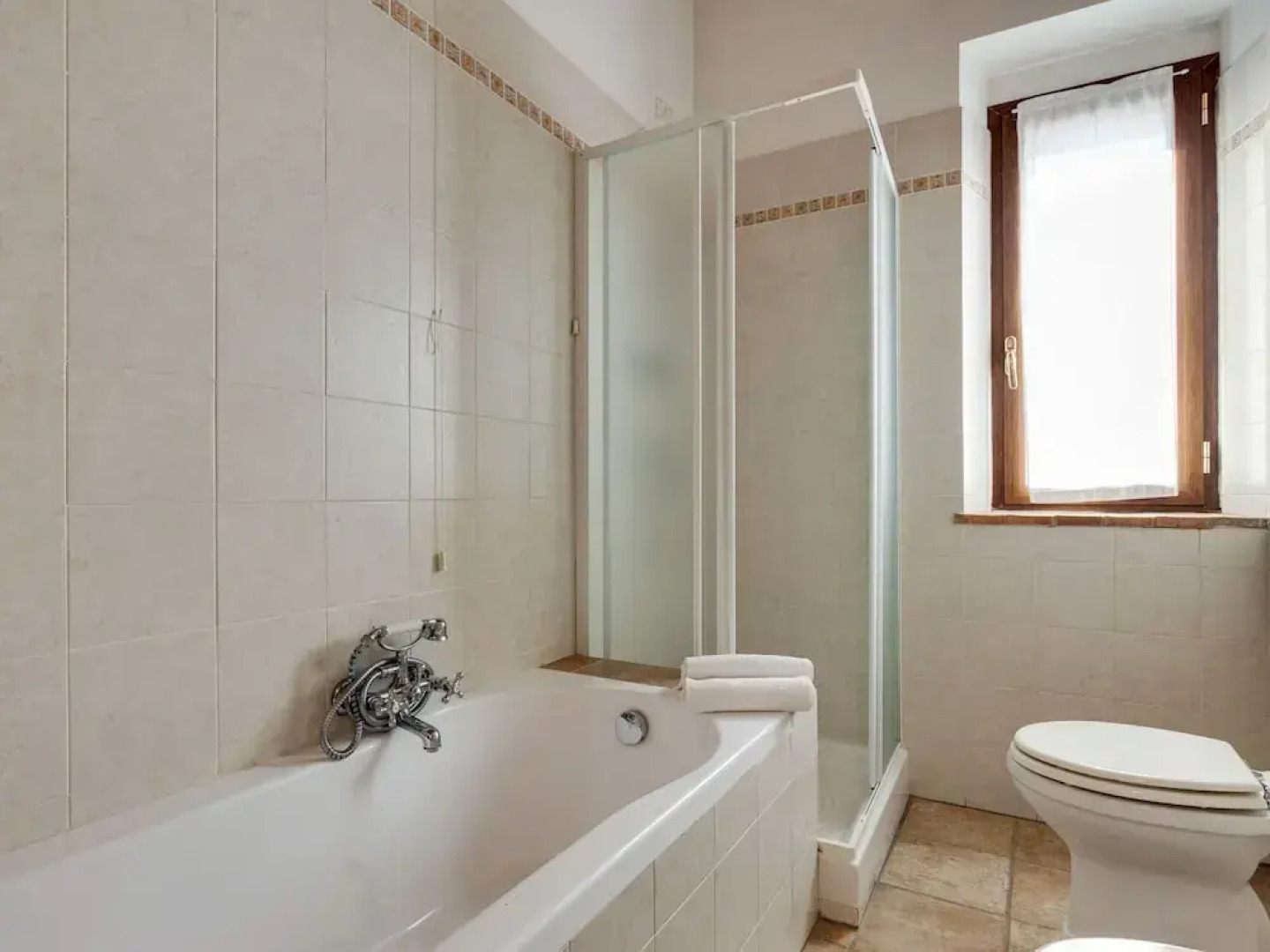 360 Degree View of the Tuscan