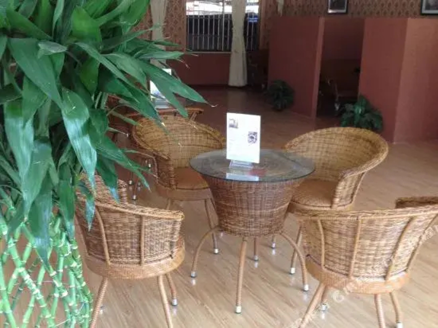 Haicheng Business Hotel