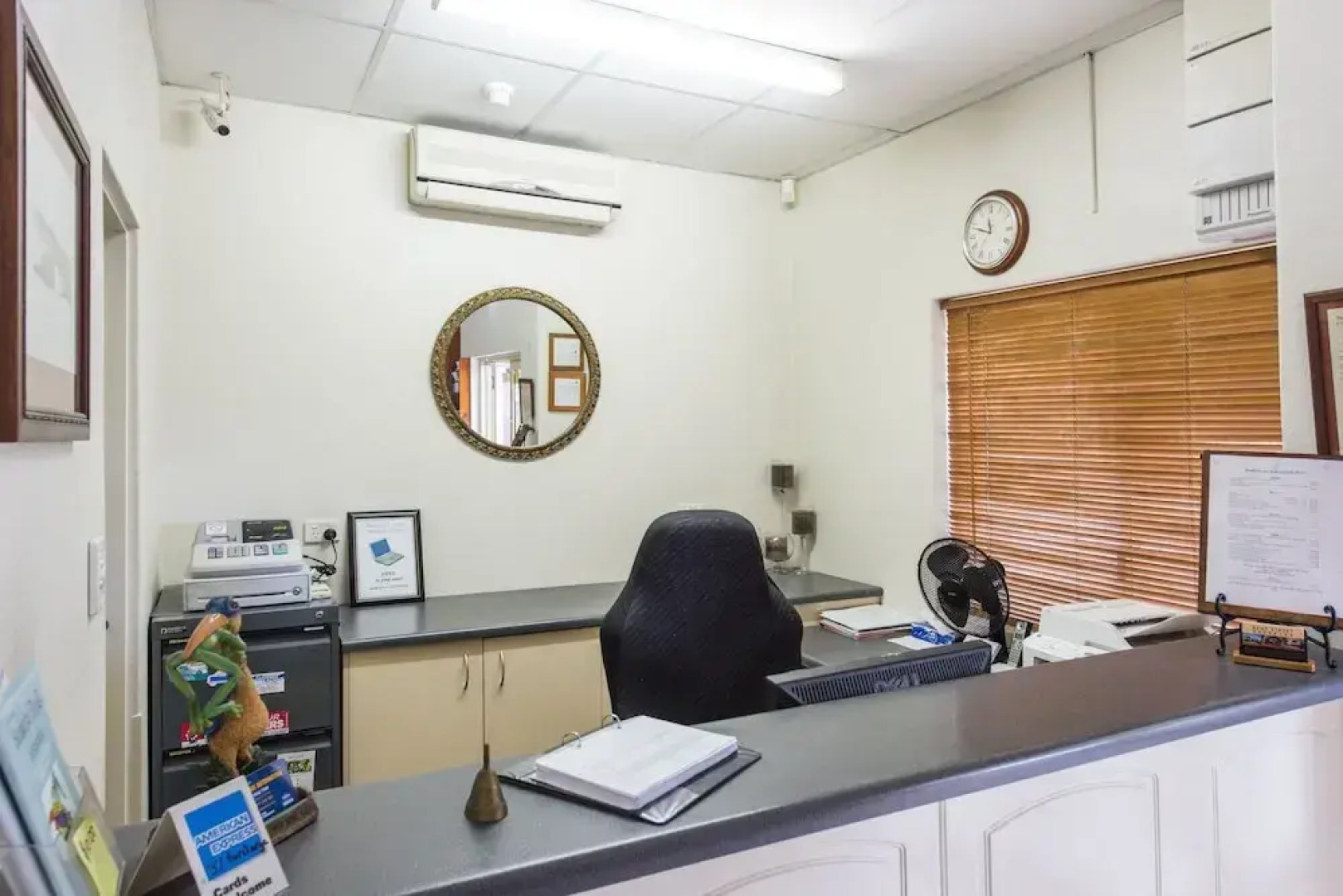 Bent Street Motor Inn