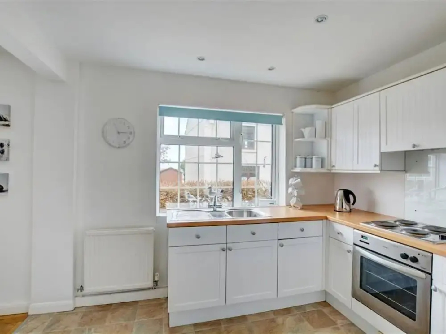 Pretty Holiday Home in Saundersfoot With Garden