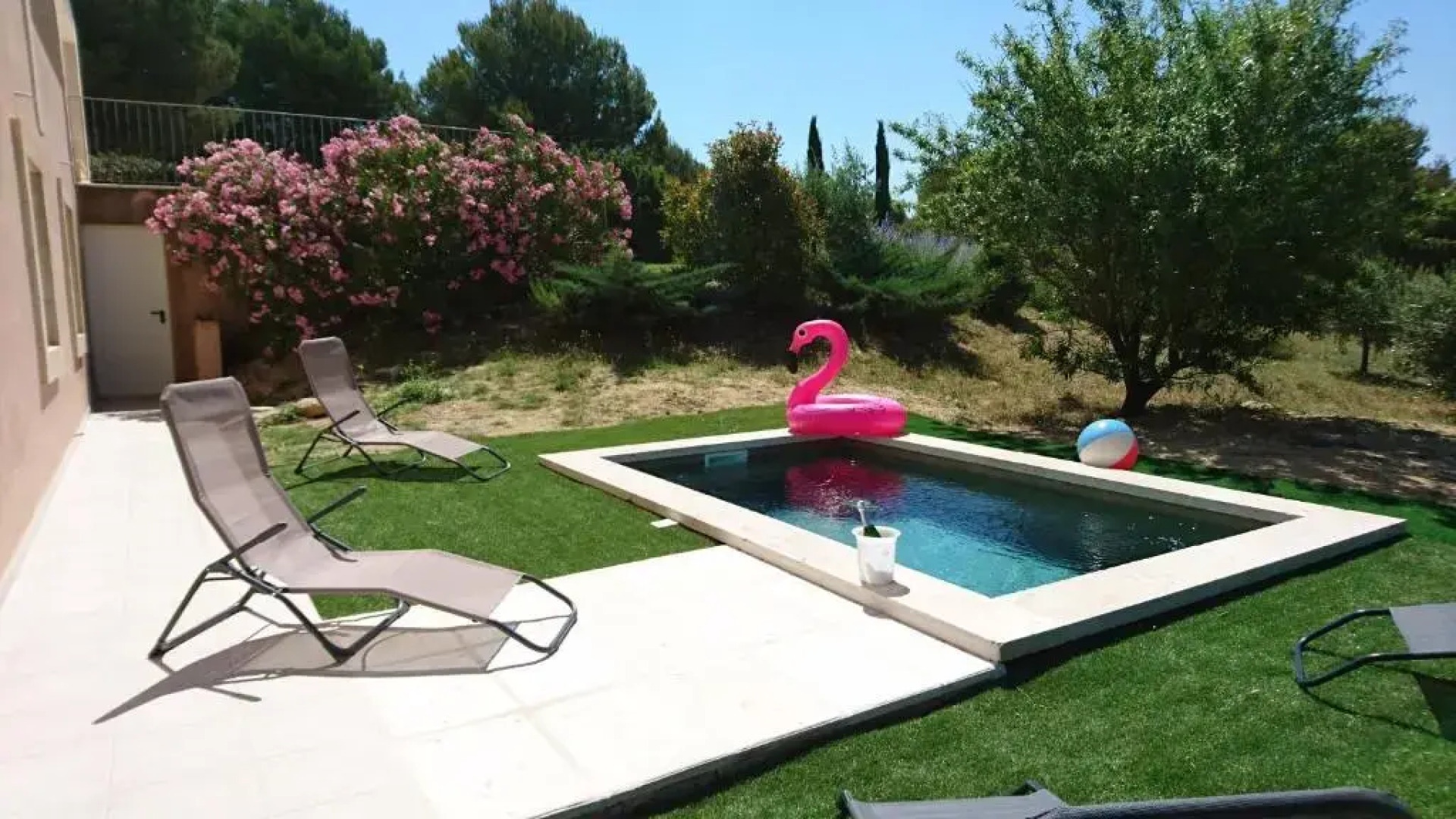 Appart indépendant dans propriété 4000 m2 Luberon