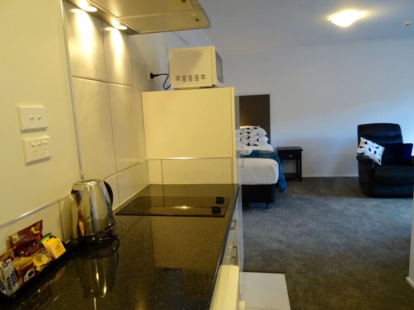 BKs Premier Motel Hamilton