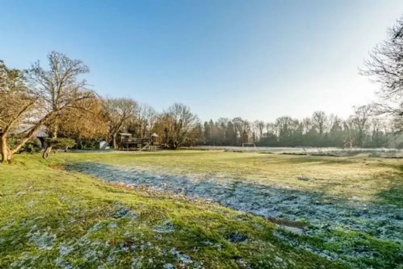 Host Stay Bressingham Lodge