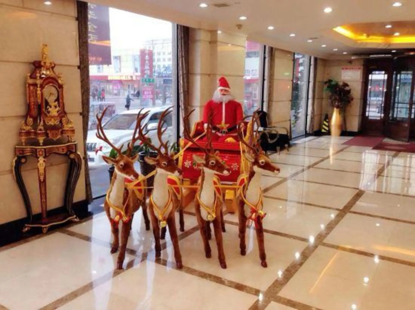 Tianming Holiday Hotel