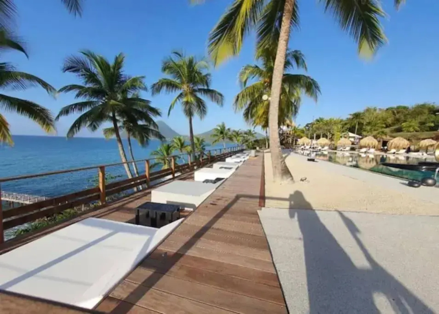 Appartement terrasse vue mer et piscine