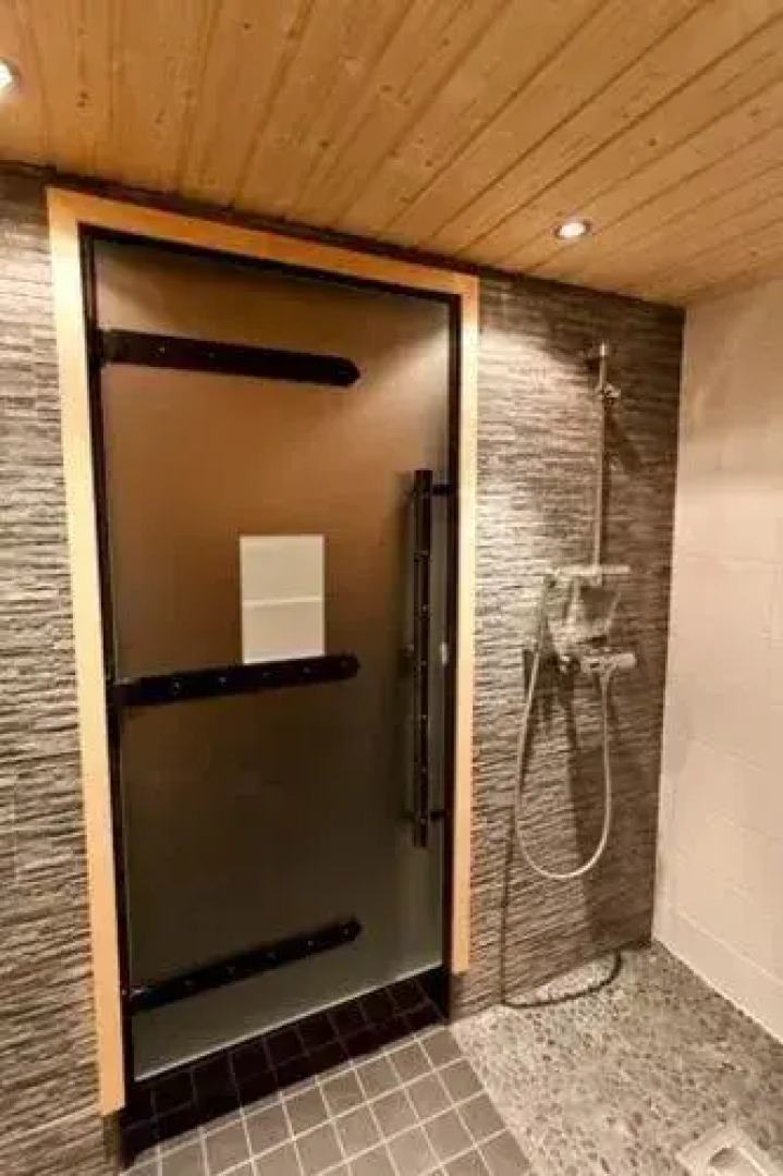 Arctic SnowHotel & Glass Igloos