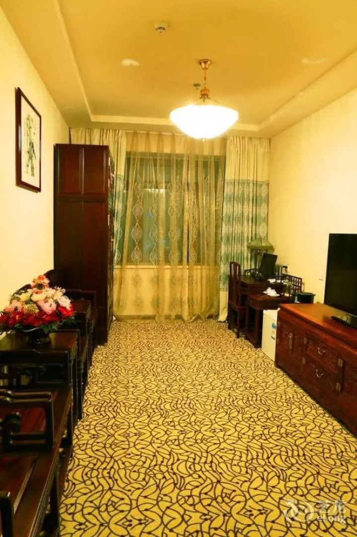 Qingdao Zhongyang Business Hotel