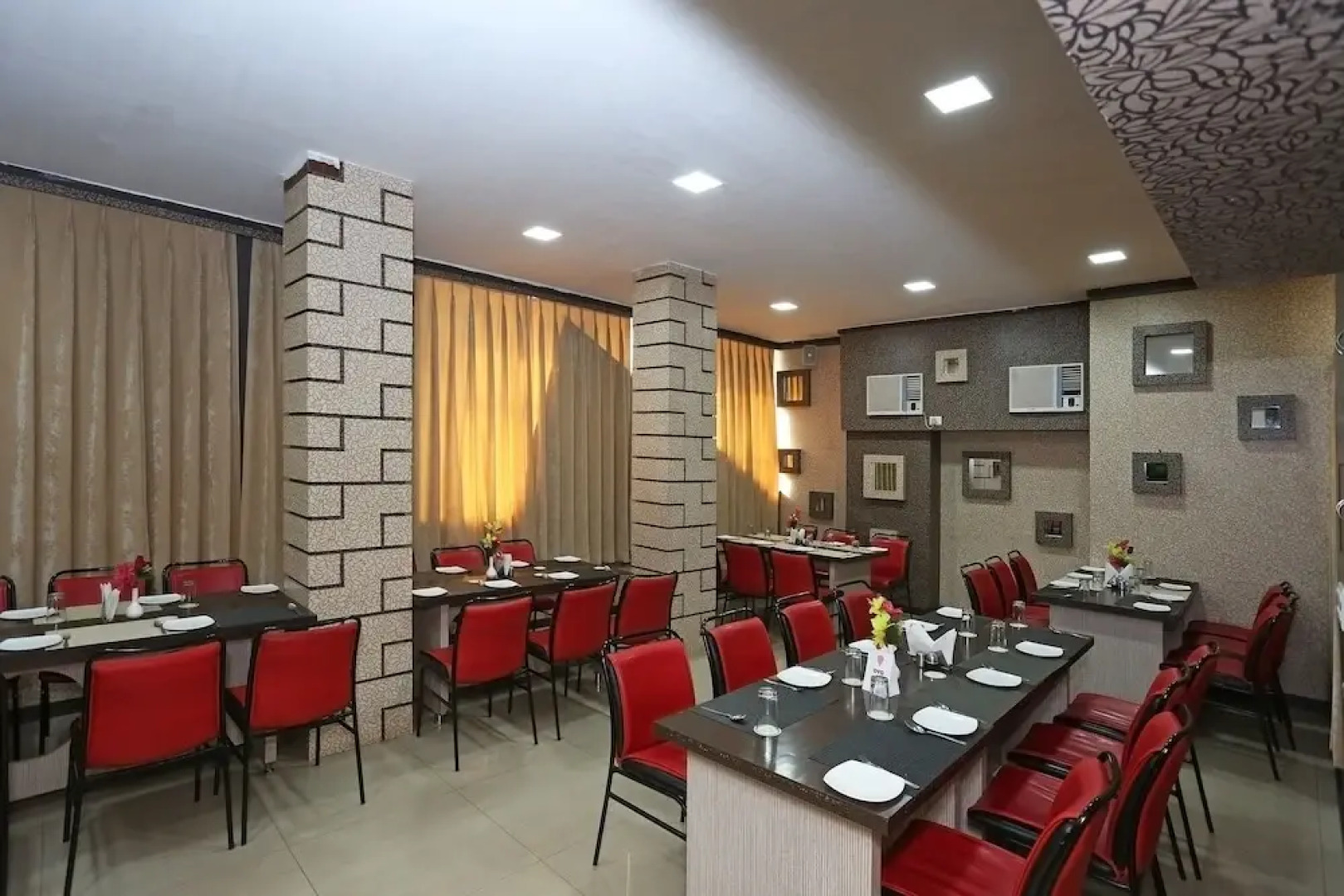 OYO 3063 Crystal Residency