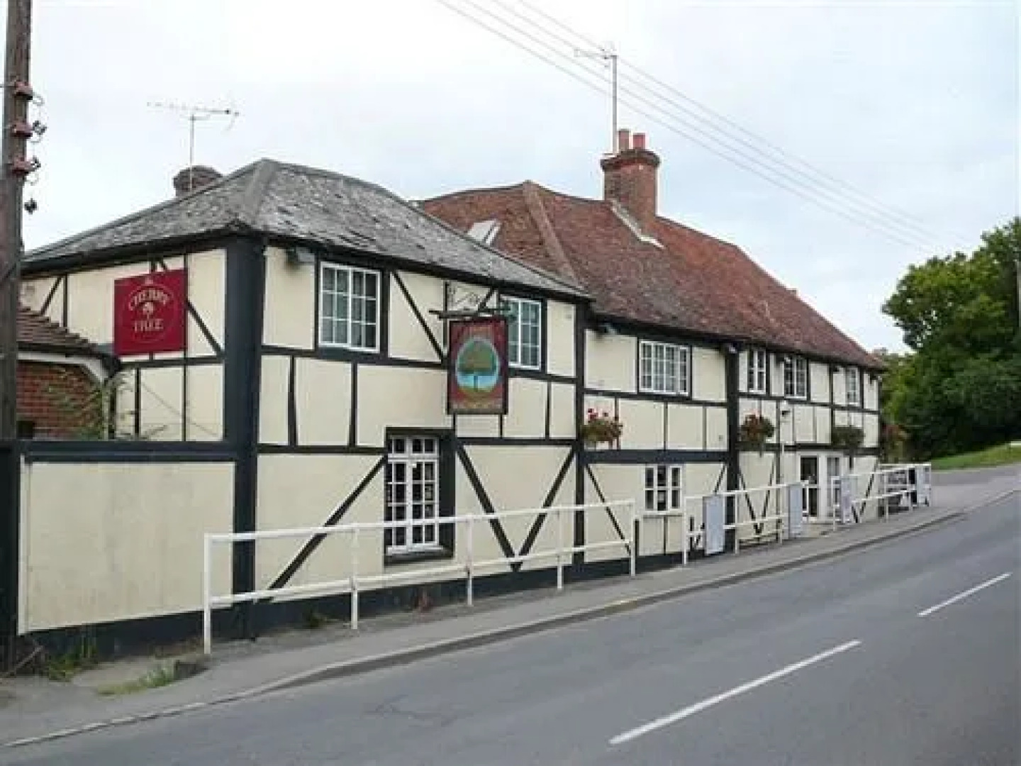 The Cherry Tree - Inn