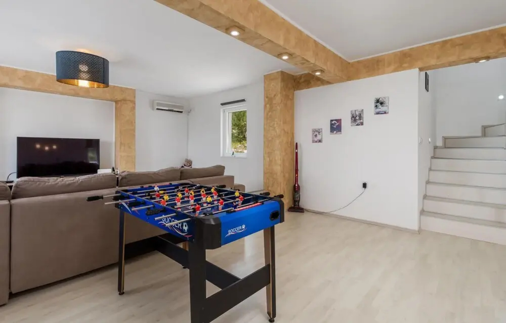 Nice Home in Lukovo with Hot Tub, WiFi & 4 Bedrooms