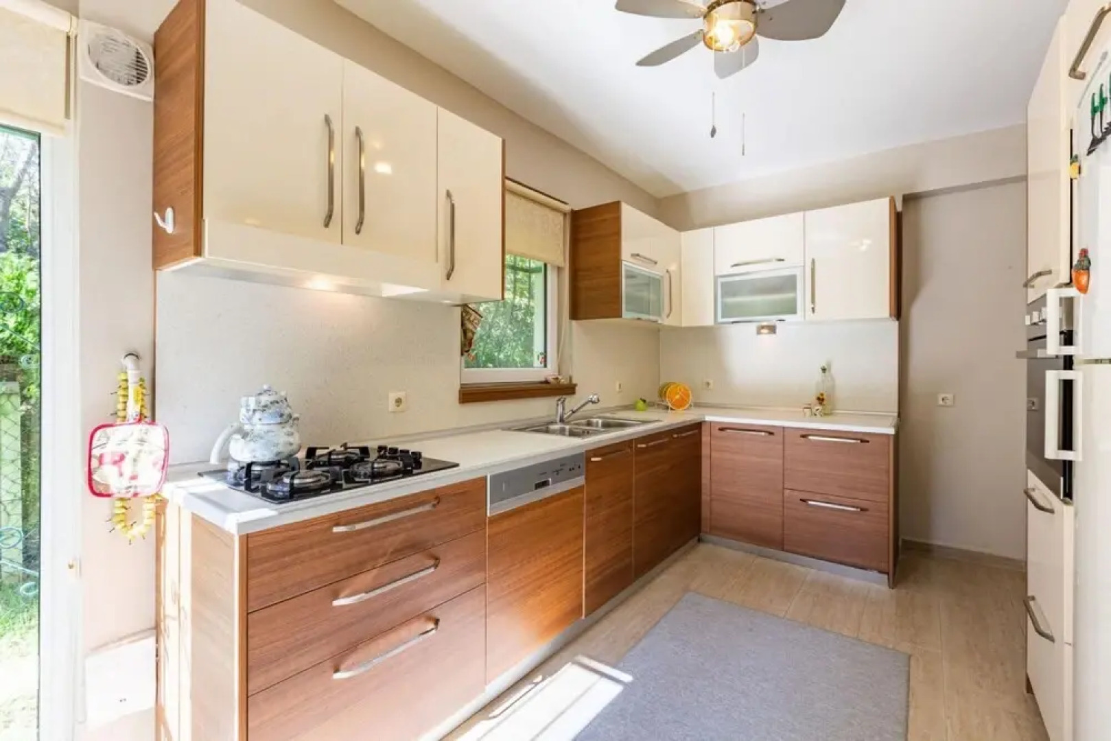 Villa Surrounded by Nature in Kartepe Near Sapanca