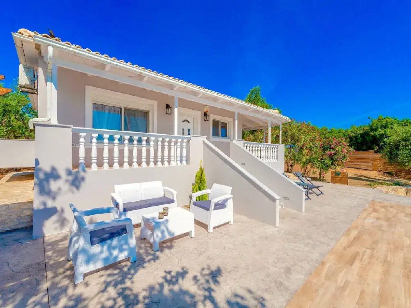 Modern Villa in Tragaki With Pool and Parasol