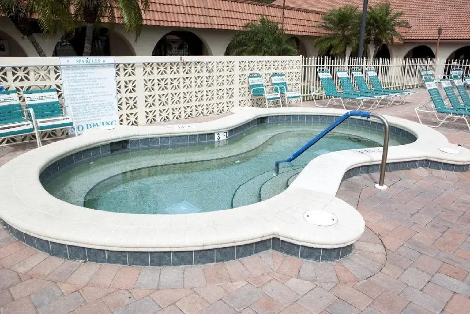 Siesta Bay RV Resort