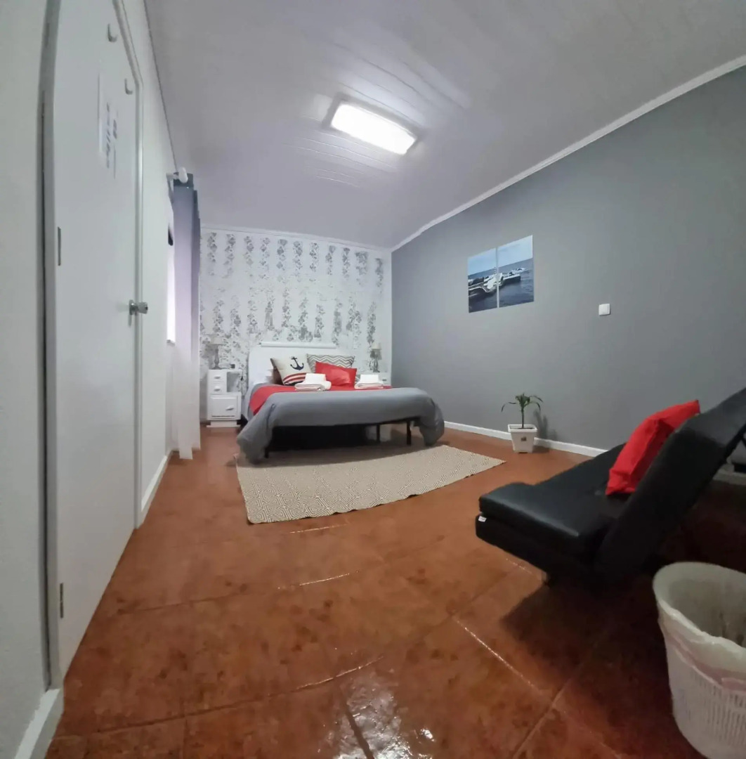 "Apartamentos do Farol" com vista para o mar