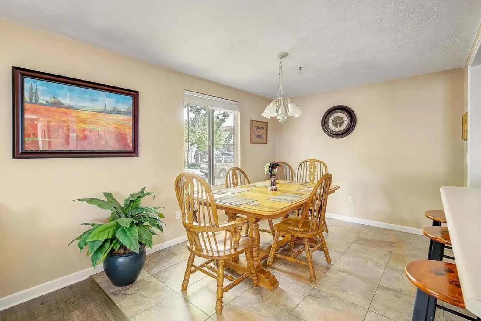 Ideally Located Westminster Home - Sleeps 13