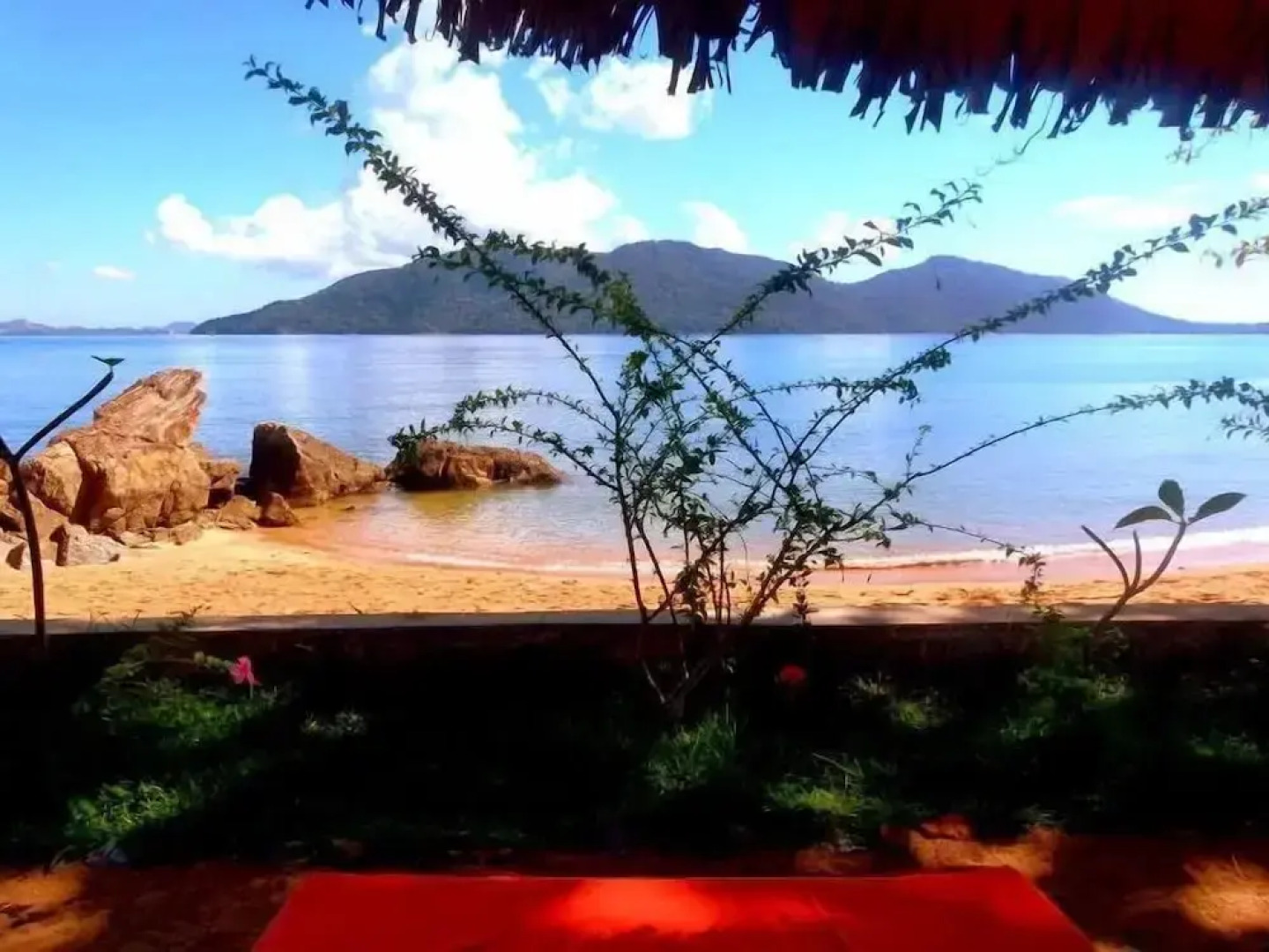 Floraly Komba Hôtel