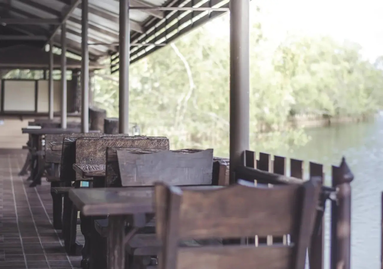 Pop Riverside Homestay