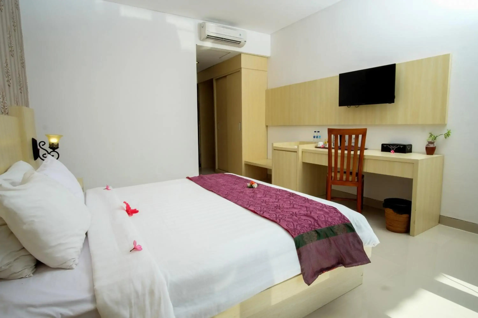 Puri Saron Senggigi Hotel