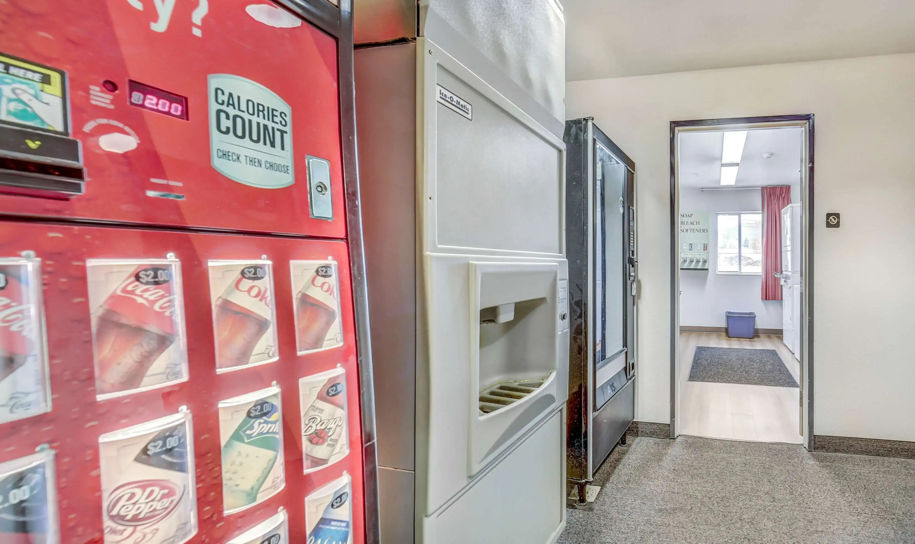 Motel 6 Roseburg, OR