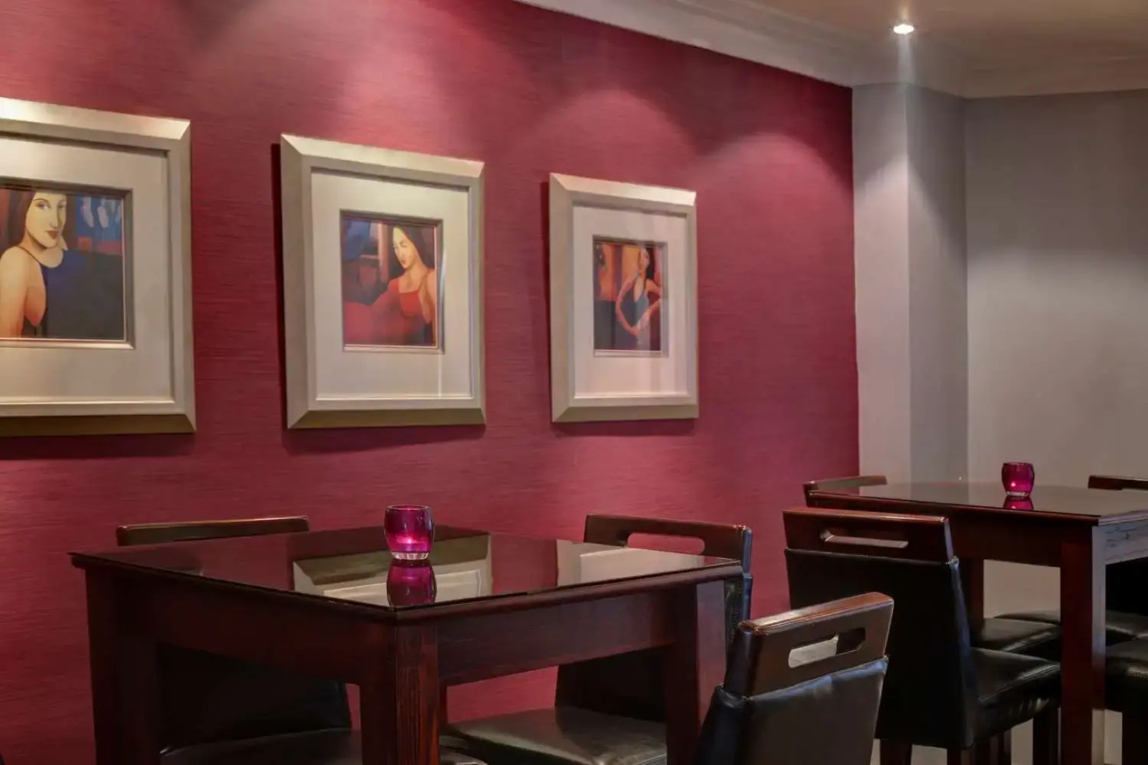 The Everglades Park Hotel