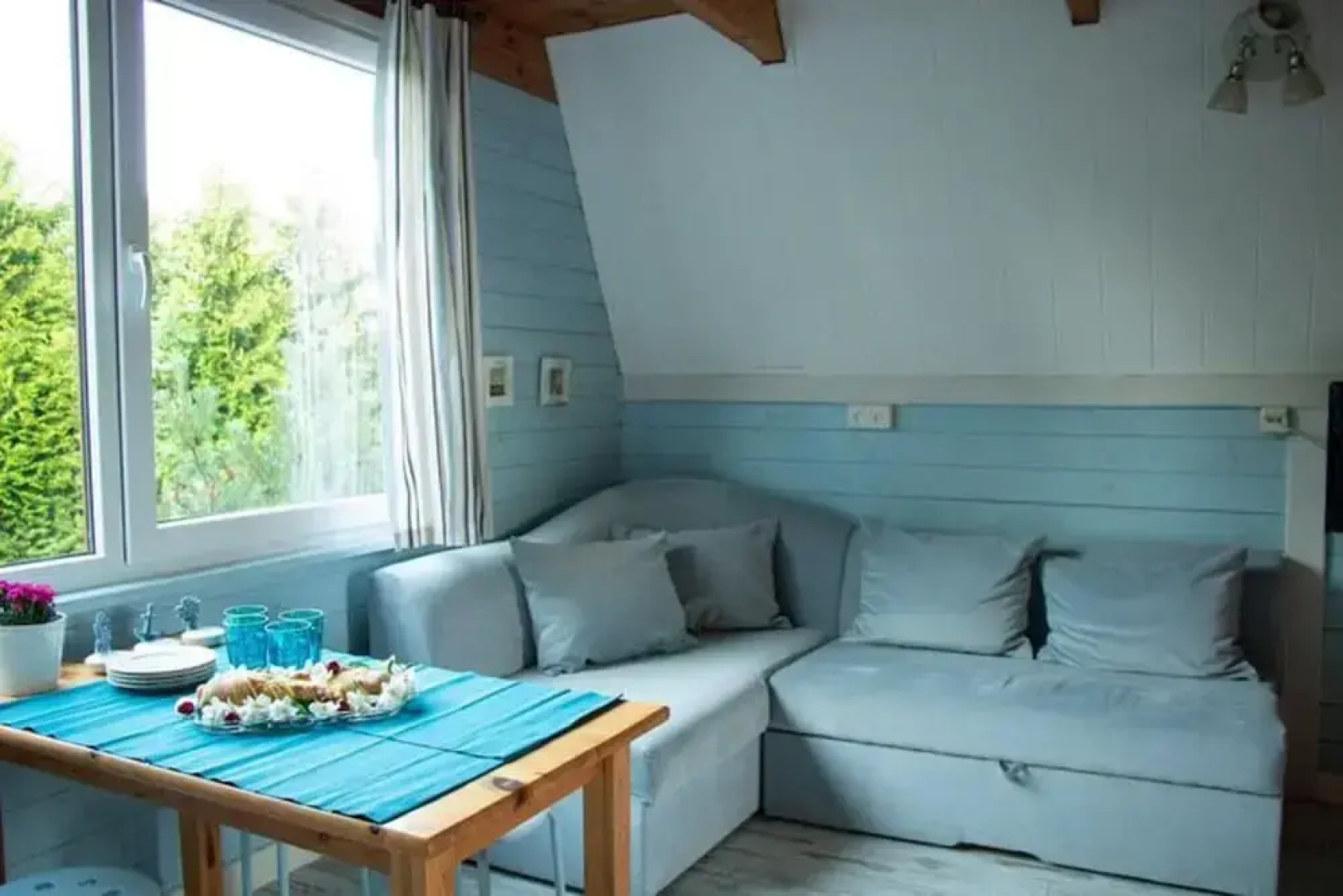 Storey Holiday House, Bobolin