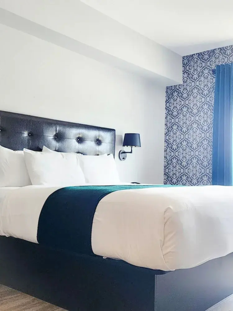 Waterfront Hotel