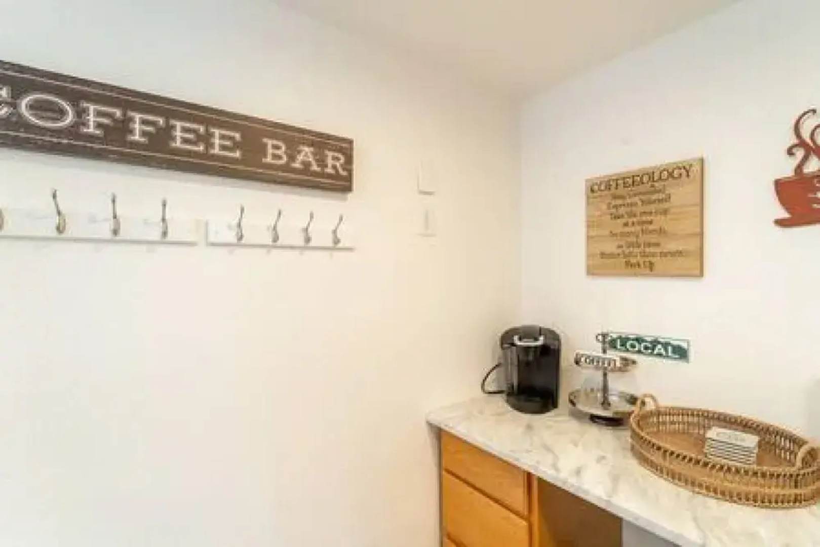 Retreat in Vibrant Westminster 4BR Hot Tub