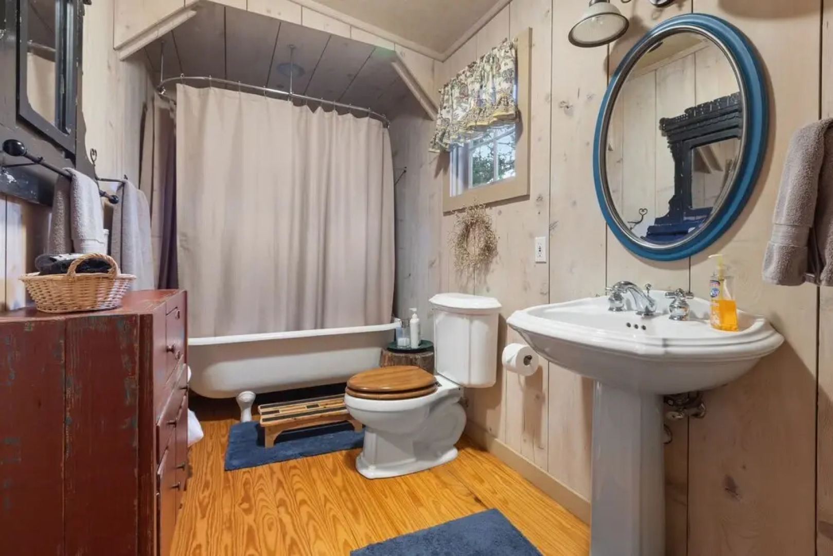 Chula Vista 1 Bedroom Cabin by RedAwning