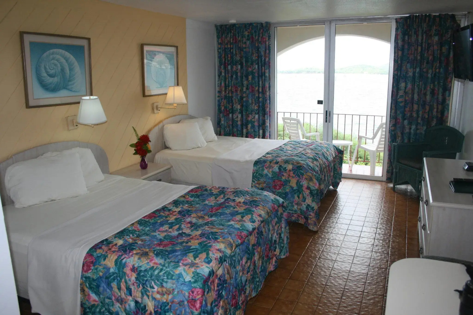 Hotel on the Cay