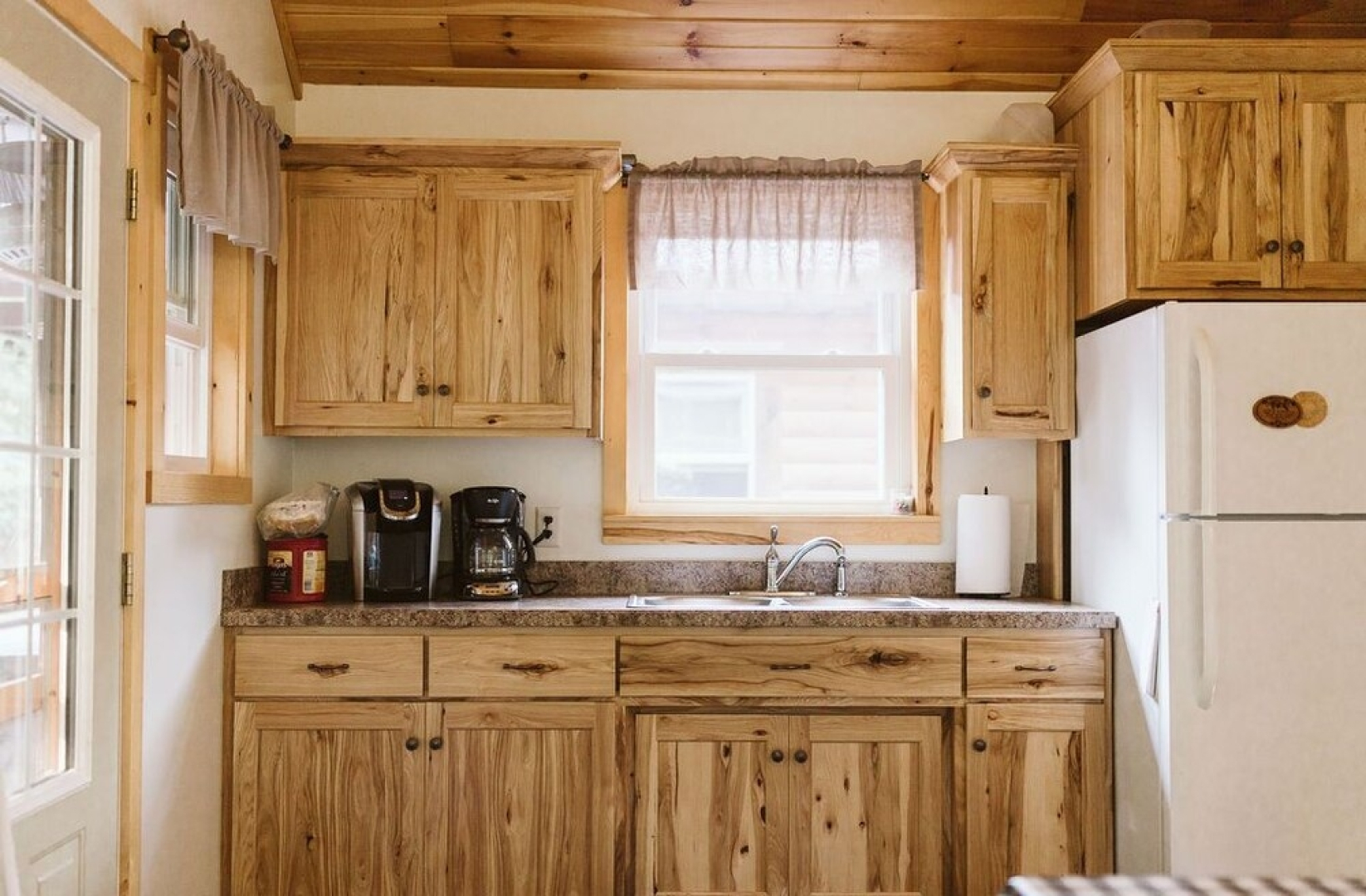 Fire Pit Private Cabins Retreat In The Woods!