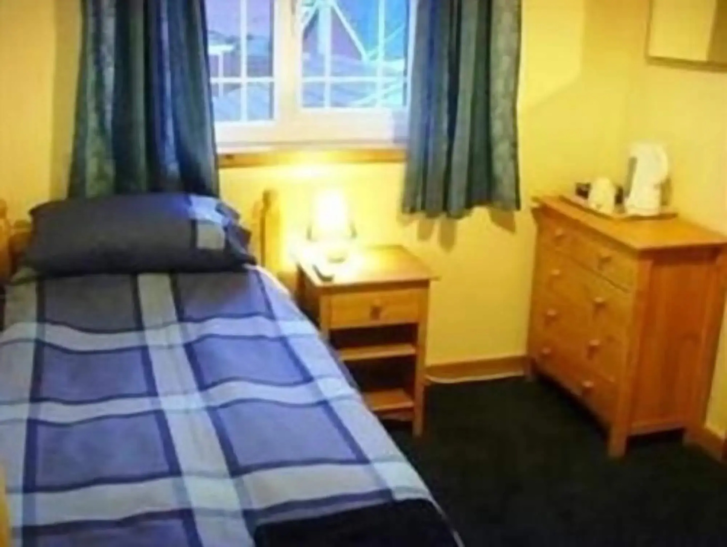 Thorne Central Guest House