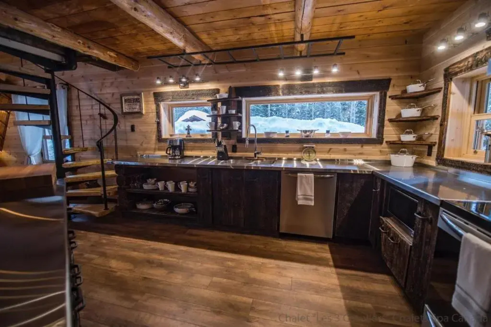 Les 3 Cavaliers - Les Chalets Spa Canada