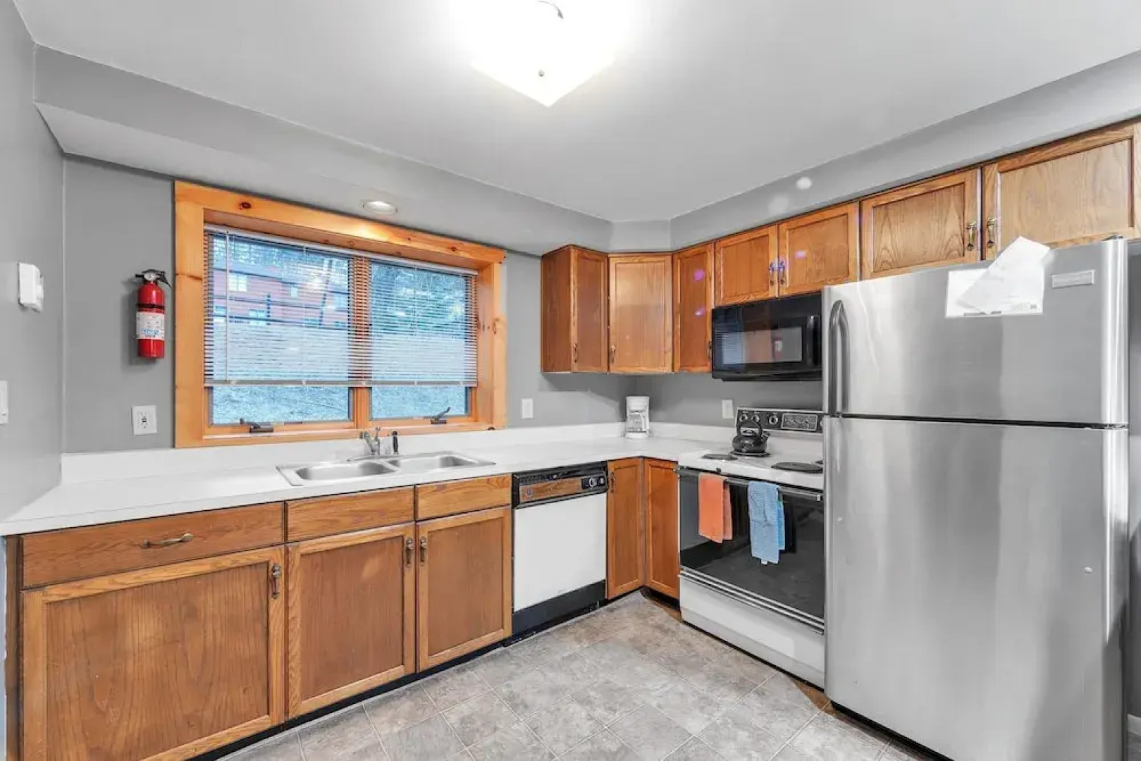 Powder Pass 11j - Cozy End Unit Retreat 3 Bedroom Townhouse by The Summit at Gore Mountain